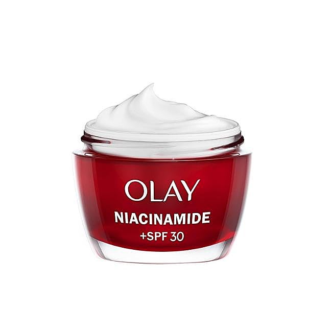 Olay Niacinamida + crema de día SPF30.